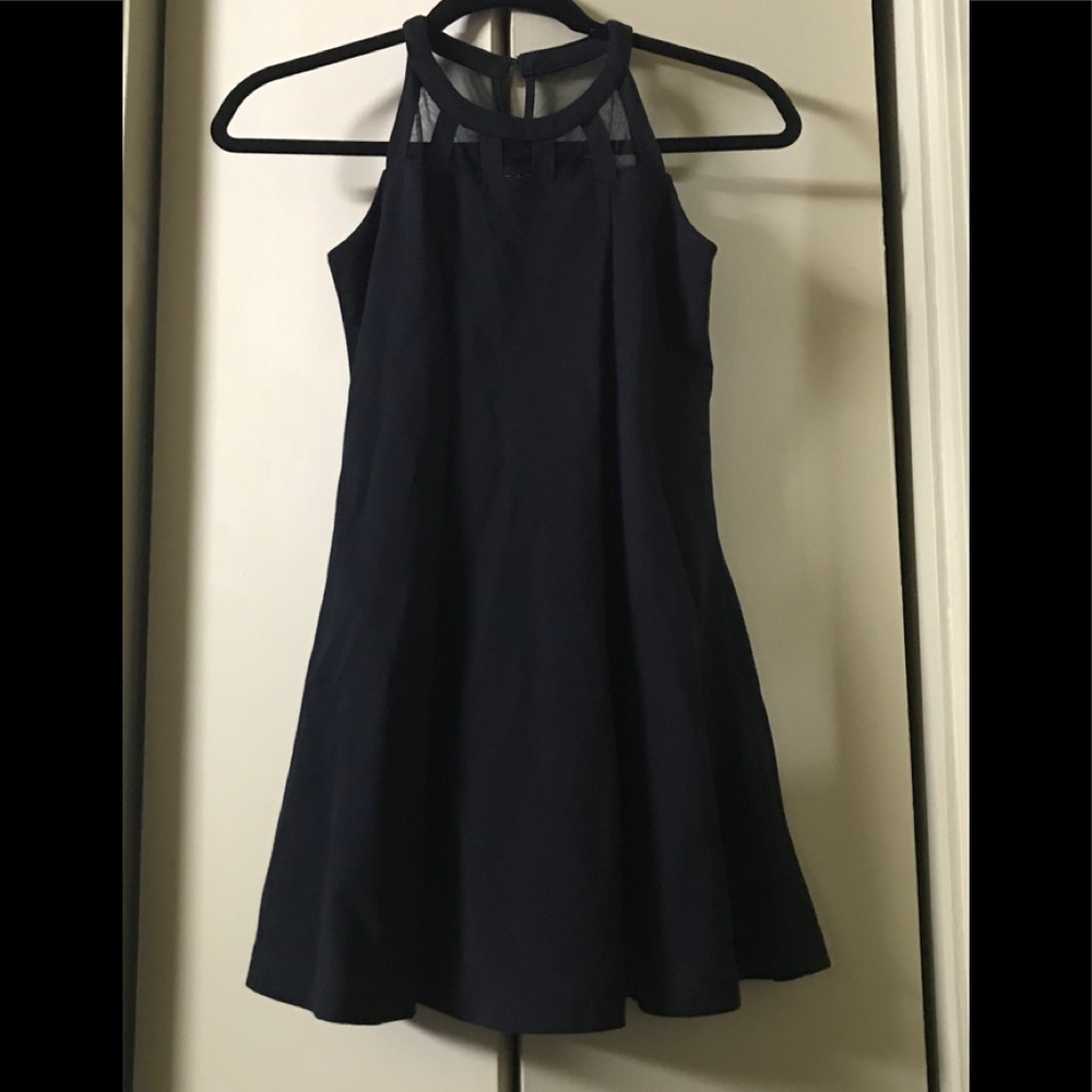 Black simple dress